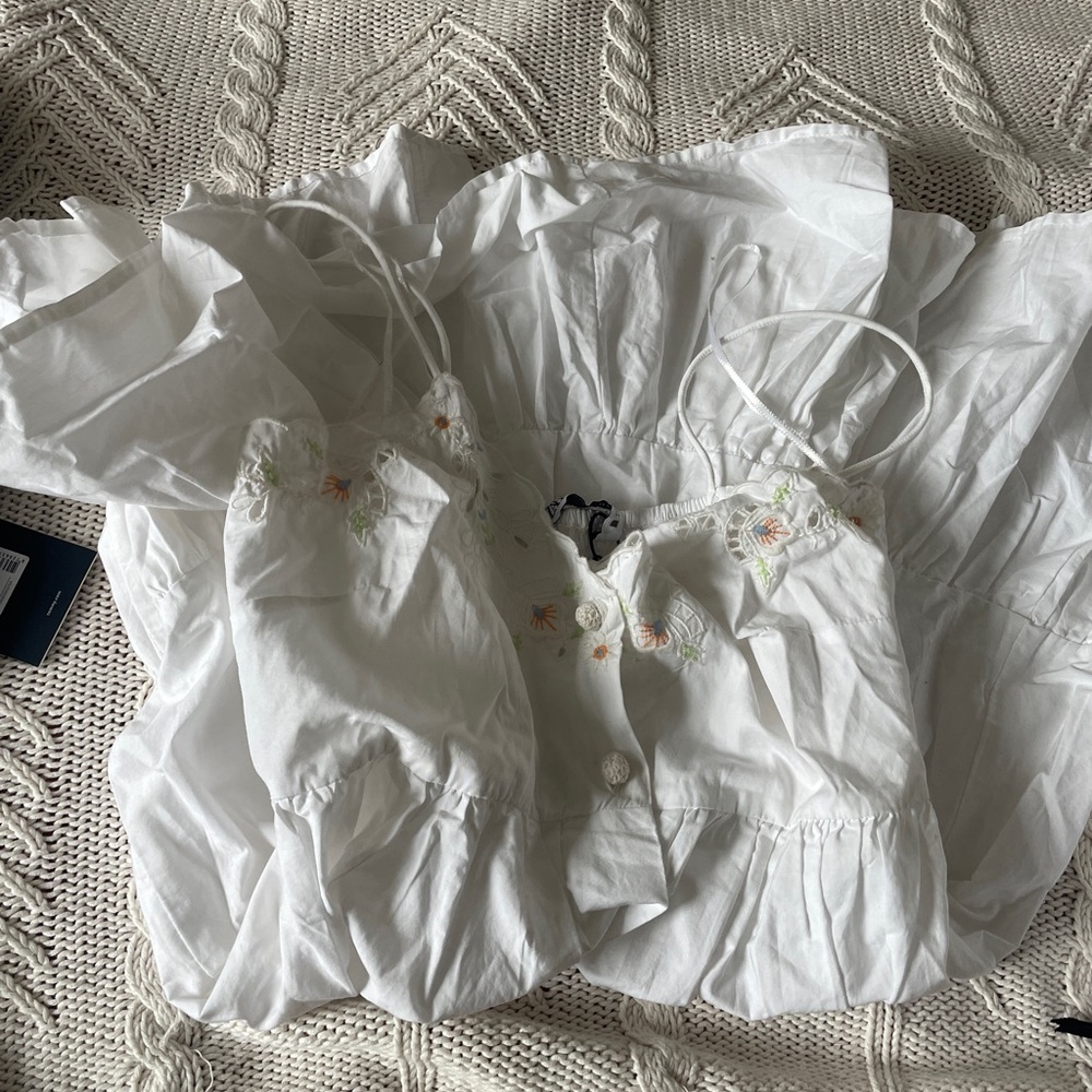 NWT Zara White Dress with Floral Details
